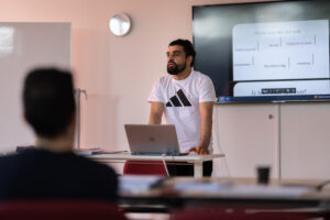 Dutch Course B2.1 | Intensive